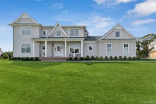 7 Margareta Court, Westhampton Beach, NY 11978