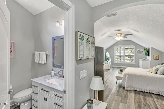 255 ST JOHNS FOREST Boulevard, St. Johns, FL 32259