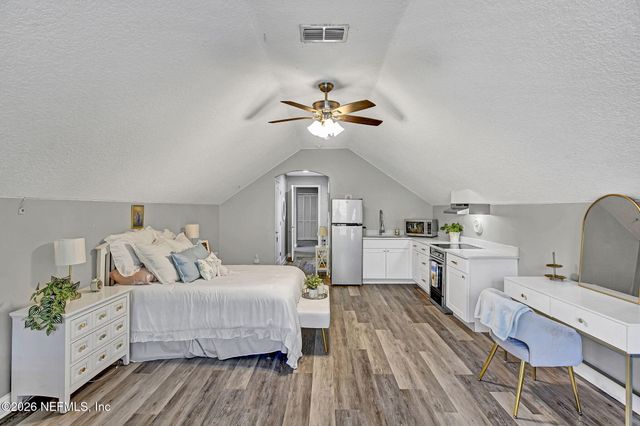 255 ST JOHNS FOREST Boulevard, St. Johns, FL 32259