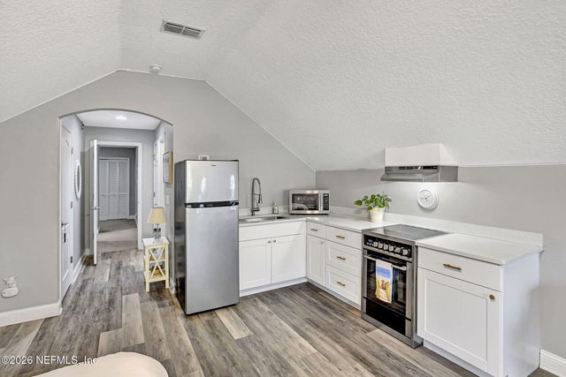 255 ST JOHNS FOREST Boulevard, St. Johns, FL 32259