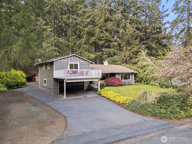 7041 67th Street NW, Gig Harbor, WA 98335