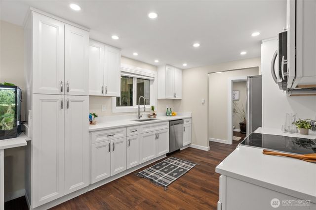 7041 67th Street NW, Gig Harbor, WA 98335