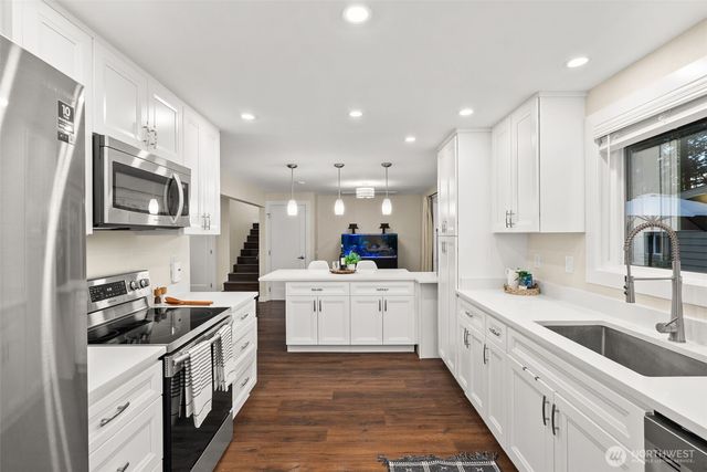 7041 67th Street NW, Gig Harbor, WA 98335