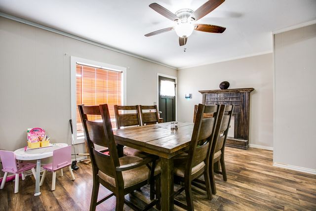 406 Largent Avenue, Ballinger, TX 76821