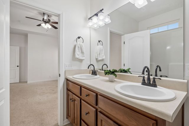 602 Indian Ridge Cir, White House, TN 37188