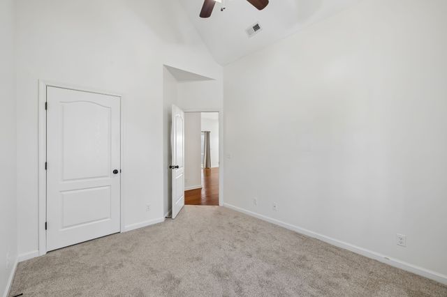602 Indian Ridge Cir, White House, TN 37188