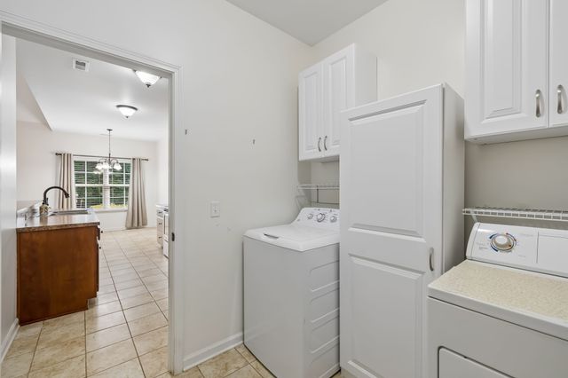 602 Indian Ridge Cir, White House, TN 37188