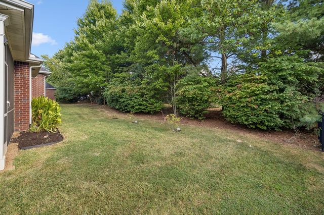 602 Indian Ridge Cir, White House, TN 37188