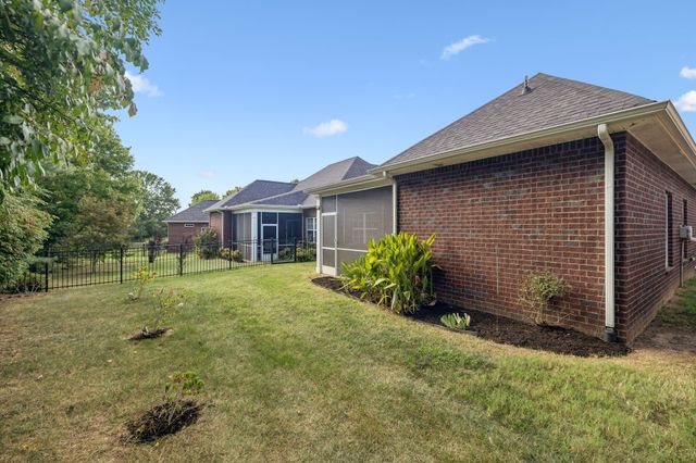 602 Indian Ridge Cir, White House, TN 37188