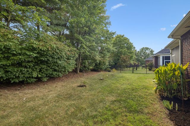 602 Indian Ridge Cir, White House, TN 37188