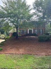 7307 Westcott Terrace, Charlotte, NC 28270