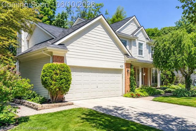 425 Cherry Grove Lane, Walled Lake, MI 48390