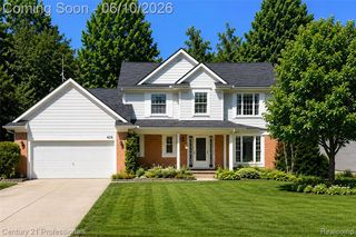 425 Cherry Grove Lane, Walled Lake, MI 48390