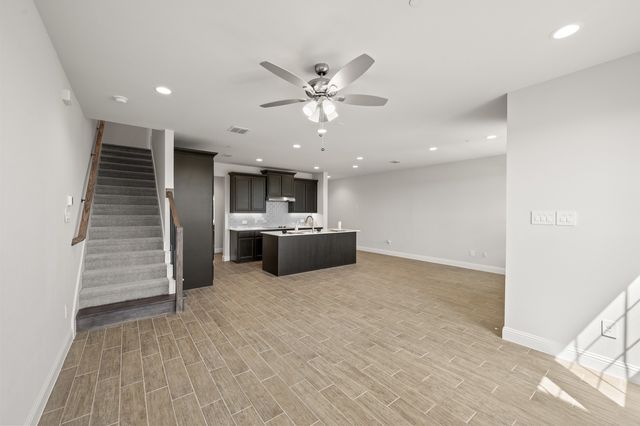 656 Sandiford Court, Mansfield, TX 76063