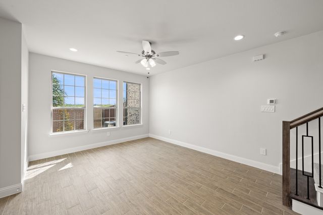 656 Sandiford Court, Mansfield, TX 76063