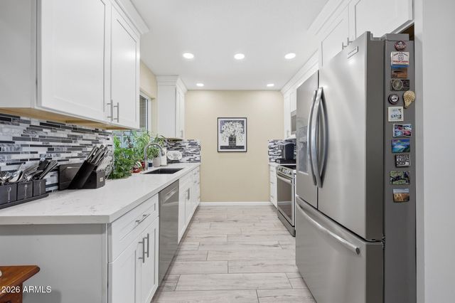 9714 W BROKENSTONE Drive, Sun City, AZ 85351