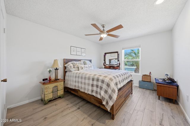 9714 W BROKENSTONE Drive, Sun City, AZ 85351