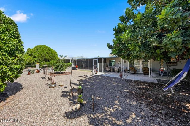 9714 W BROKENSTONE Drive, Sun City, AZ 85351