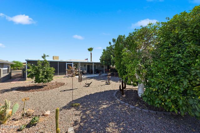 9714 W BROKENSTONE Drive, Sun City, AZ 85351
