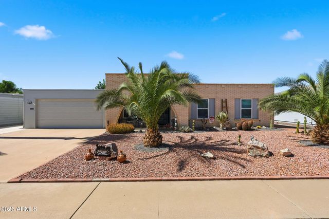 9714 W BROKENSTONE Drive, Sun City, AZ 85351