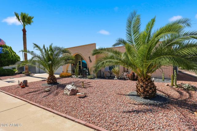 9714 W BROKENSTONE Drive, Sun City, AZ 85351
