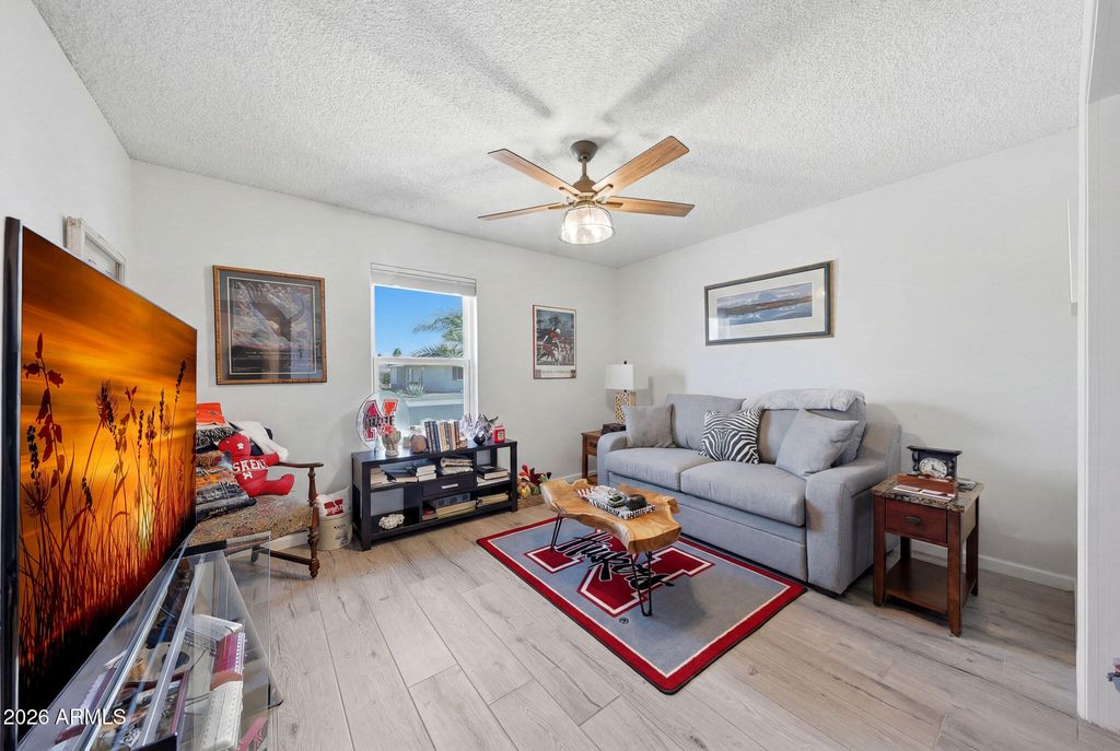 9714 W BROKENSTONE Drive, Sun City, AZ 85351 — photo 4
