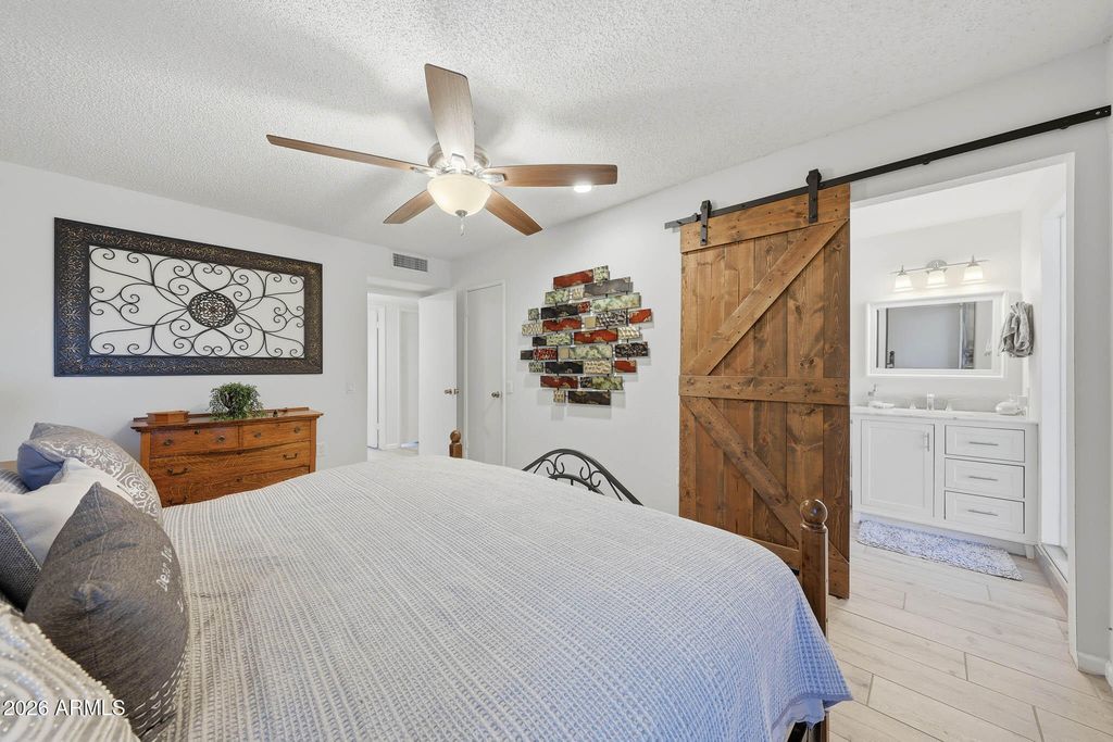 9714 W BROKENSTONE Drive, Sun City, AZ 85351 — photo 5