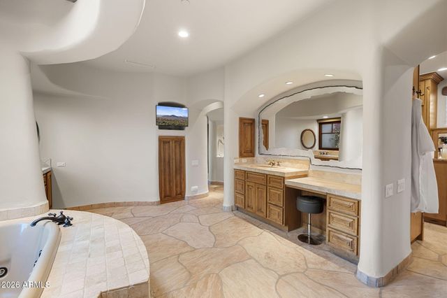 22225 N DOBSON Road, Scottsdale, AZ 85255