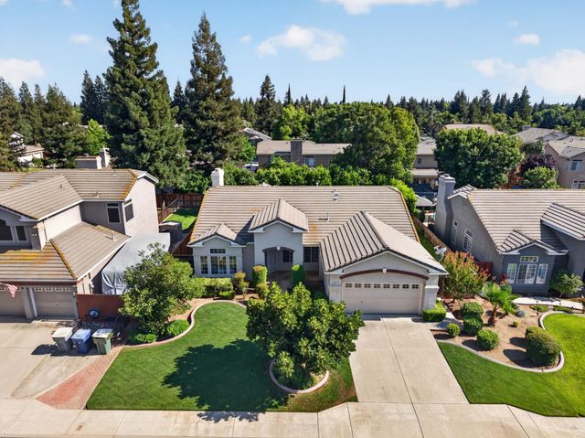2554 Twain Avenue, Clovis, CA 93611