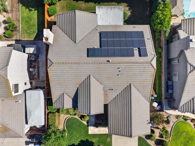 2554 Twain Avenue, Clovis, CA 93611