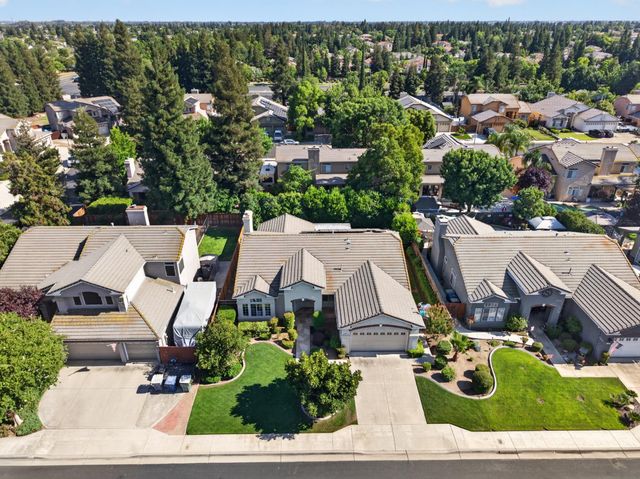 2554 Twain Avenue, Clovis, CA 93611