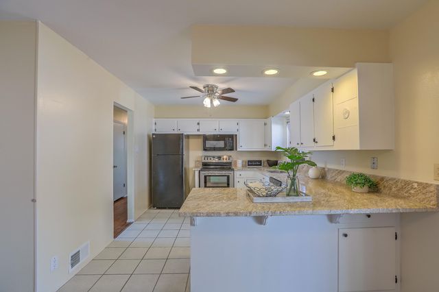 3601 Mary Ellen Street NE, Albuquerque, NM 87111