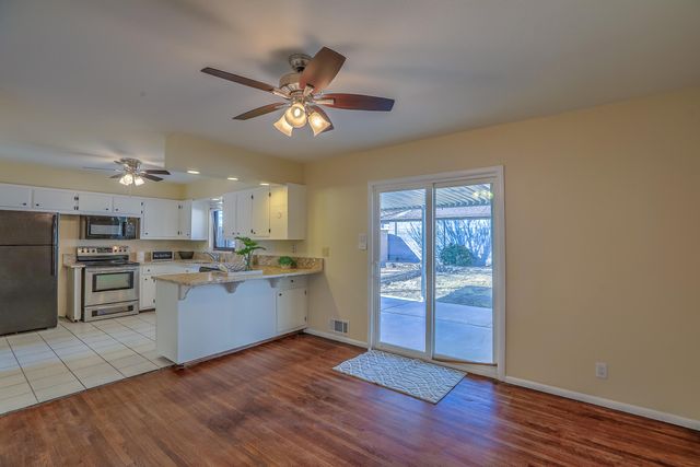 3601 Mary Ellen Street NE, Albuquerque, NM 87111