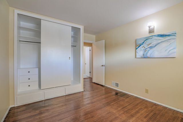 3601 Mary Ellen Street NE, Albuquerque, NM 87111