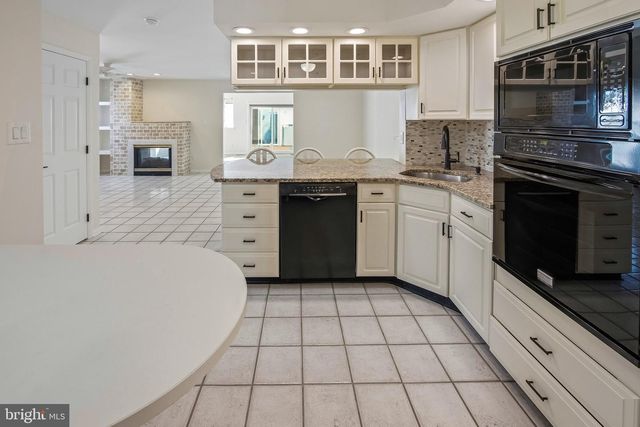 21 DIS CT, Sewell, NJ 08080