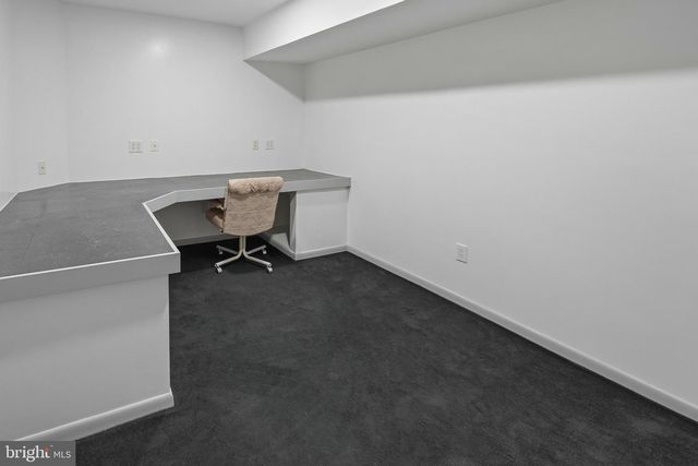 21 DIS CT, Sewell, NJ 08080