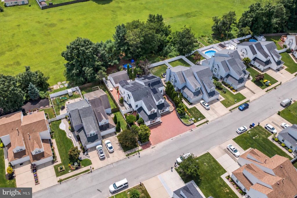 21 DIS CT, SEWELL, NJ 08080 — exterior