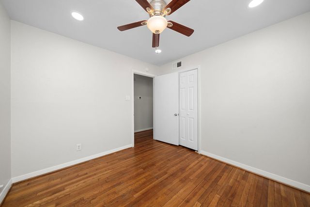 9614 Long Branch Lane, Houston, TX 77055