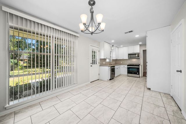 9614 Long Branch Lane, Houston, TX 77055