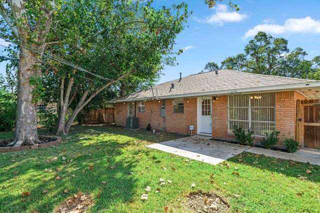 9614 Long Branch Lane, Houston, TX 77055
