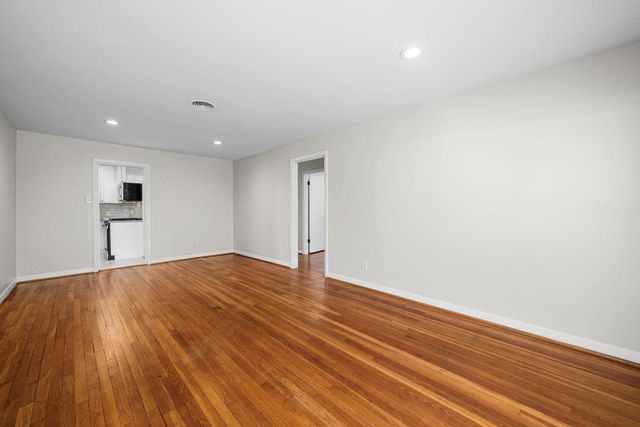 9614 Long Branch Lane, Houston, TX 77055