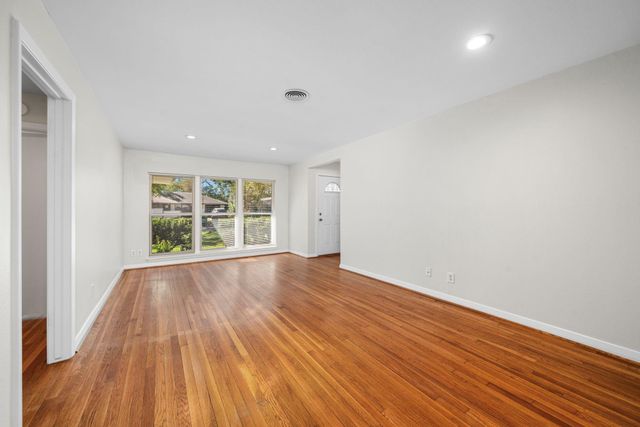 9614 Long Branch Lane, Houston, TX 77055