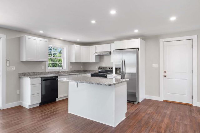 84 Old Lake Shore Road, Gilford, NH 03249