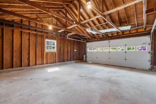 84 Old Lake Shore Road, Gilford, NH 03249