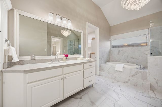 6828 Chevy Chase Avenue, Dallas, TX 75225