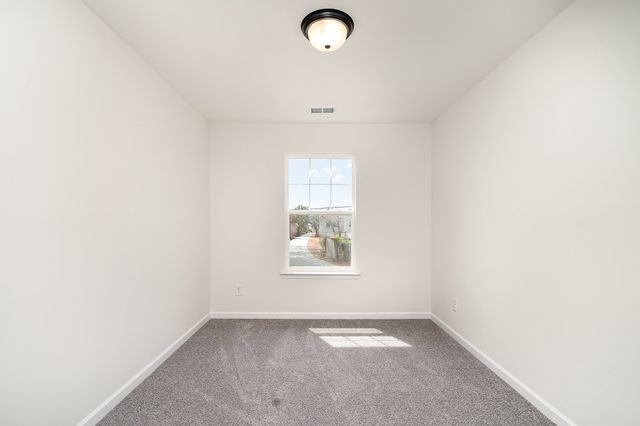 109 Hook and Ladder Ln, La Vergne, TN 37086