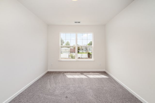 109 Hook and Ladder Ln, La Vergne, TN 37086