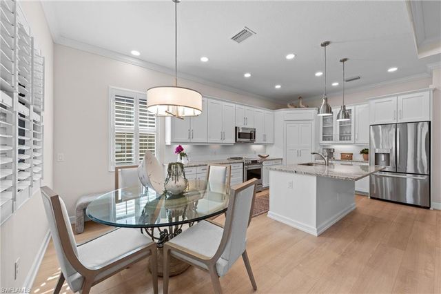 9096 Isla Bella CIR, Bonita Springs, FL 34135