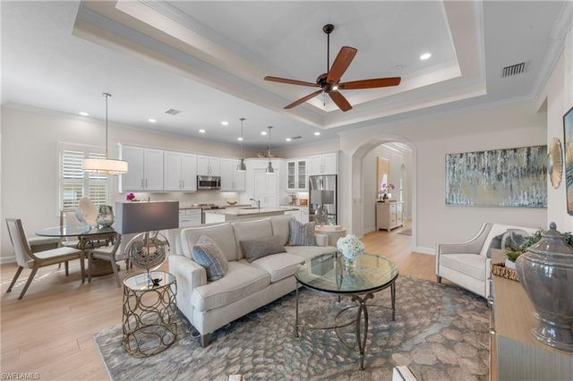 9096 Isla Bella CIR, Bonita Springs, FL 34135