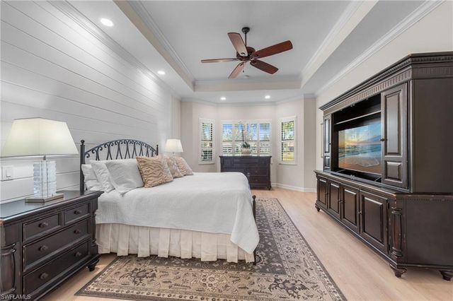 9096 Isla Bella CIR, Bonita Springs, FL 34135